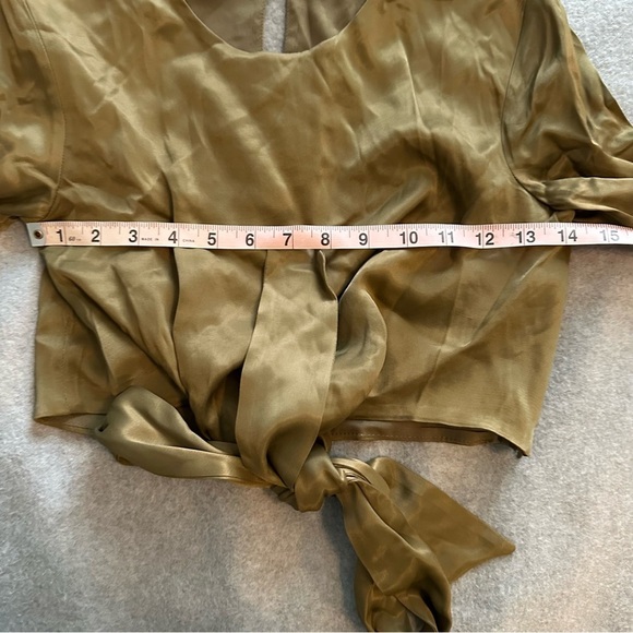 Zara Olive Green Satin Tie Front Bow Cropped blouse size XS - Picture 5 of 5